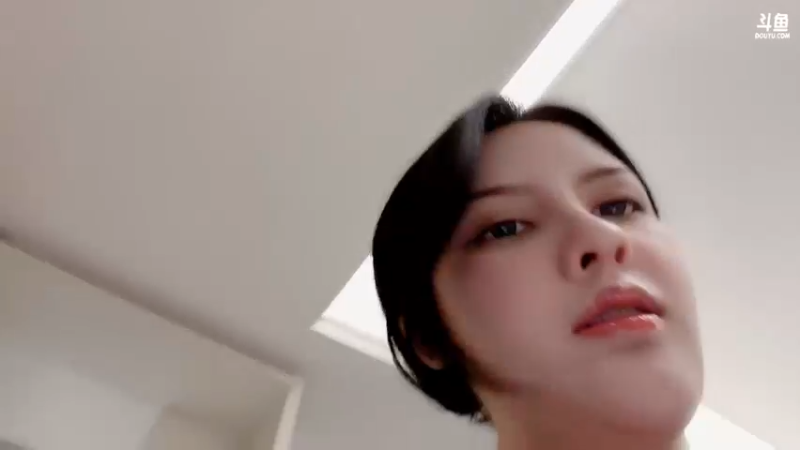 【2022-10-22 21点场】Kiki仔ovo：【kiki仔】出发三亚
