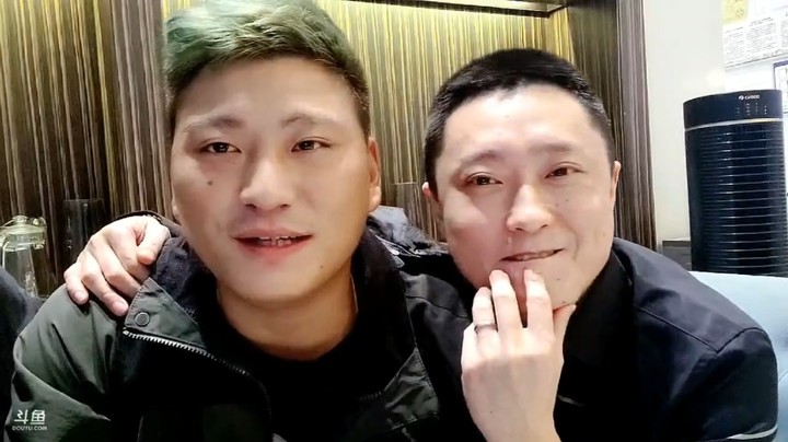 粗暴哥很少来聊天，他说我一直都在，大家说你不说你在，我怎么知道你在