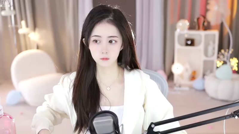【2022-10-29 12点场】阿梨small：柔弱不能自理美少女阿梨
