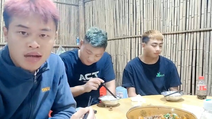 广哥叫周公子别伤心，等她一年吧，或许就回来找你了