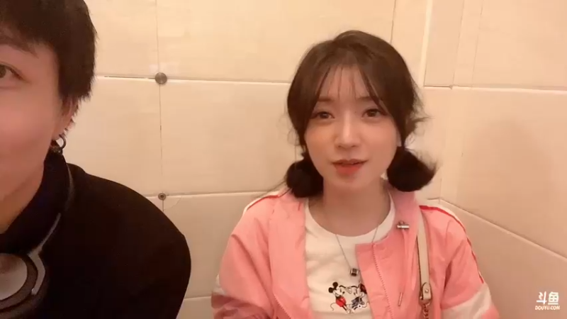 【2022-10-28 21点场】douyu小漠：请美女吃饭！