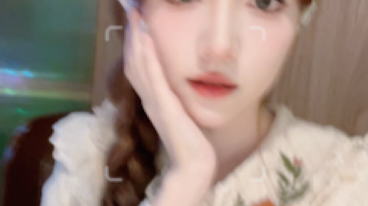 小小蕾OwO发布了一个斗鱼视频2022-10-30