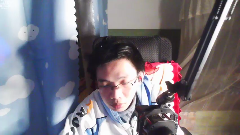 【2022-10-27 22点场】美少女战士5：一百万人正在观看的身残志坚主播