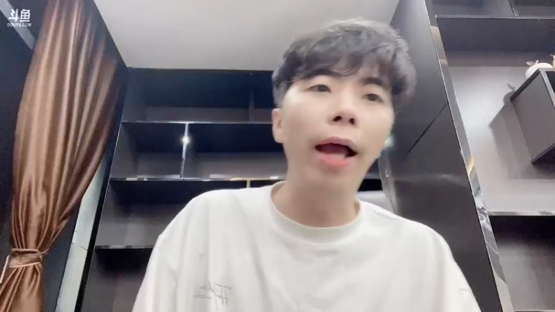 【2022-10-30 00点场】秀才冷男：957.长沙行~随便聊聊~荧光棒甩一甩~