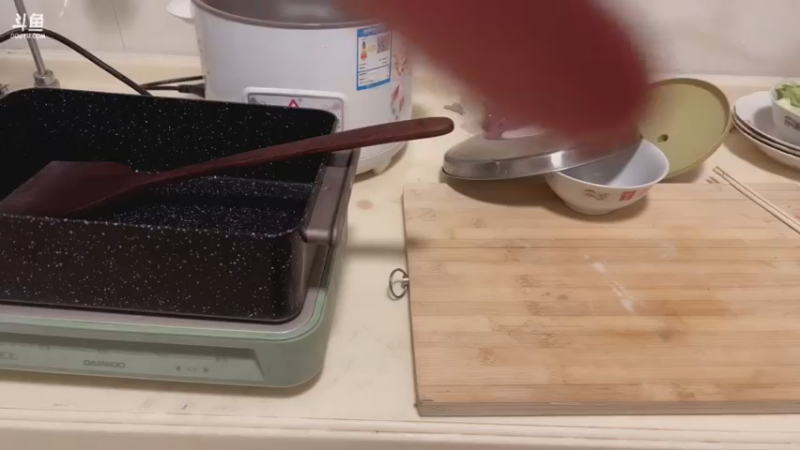 【2022-11-04 00点场】果小果是个弟弟：果小果：这几天自己做饭不规律…