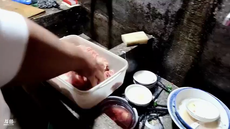 【2022-11-04 17点场】洪湖小肖：兄弟们小聚（黄山）