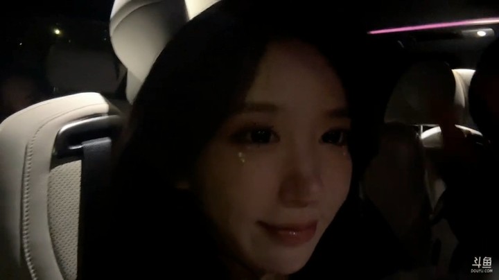 呆妹说抠二狗138抽奖送衣服啊