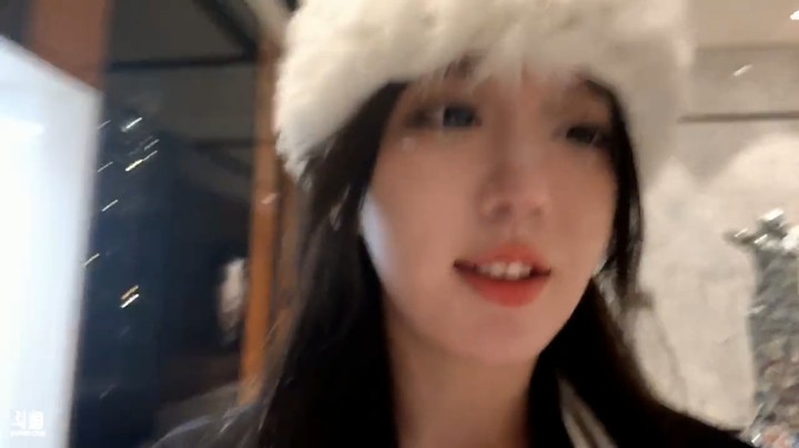 呆妹回酒店后感觉自己要撑死了，大哥说明天要串稀