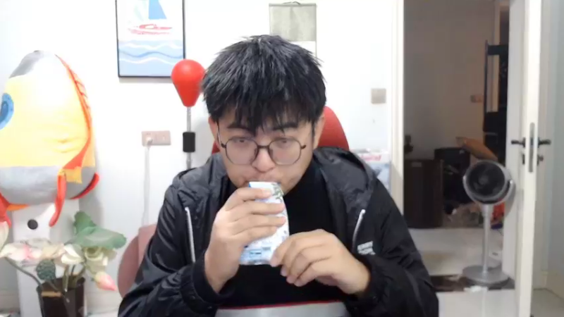 【2022-11-04 21点场】火力堂主：室内人生！！做好自己