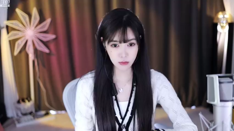 【2022-11-05 11点场】喵小莎：中午12点 晚上10.30