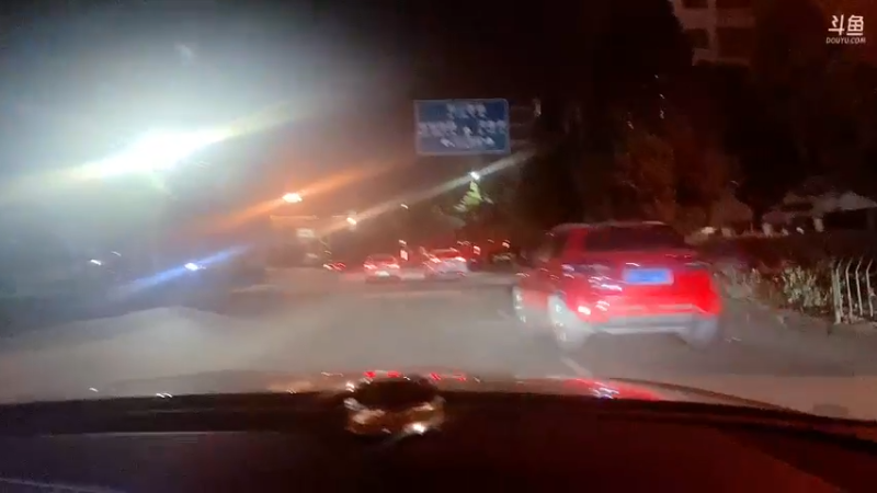 【2022-11-05 19点场】右手supking：女装？户外？电玩城？跳舞机？