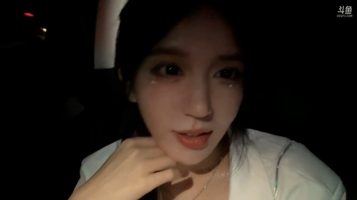 呆妹儿说你们做节目就做节目不要踩我啊，这就很无语的