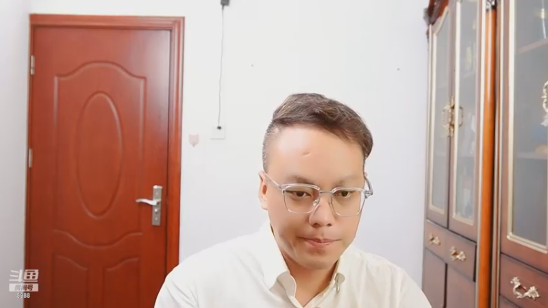 【2022-11-04 22点场】睡懵的渣皇：恭贺石头哥50级粉丝牌！！