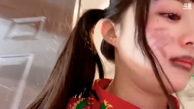 【2022-11-05 17点场】阿梨small：清纯女大学生来啦111