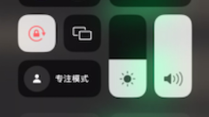 马小花鸭发布了一个斗鱼视频2022-11-06