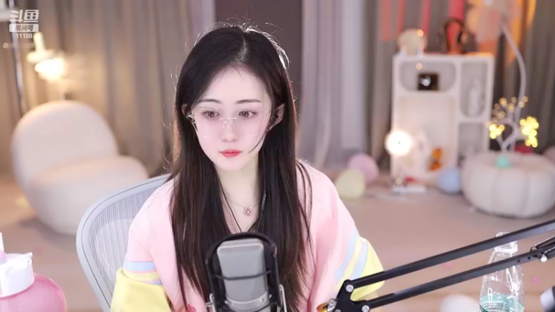【2022-11-07 02点场】阿梨small：清纯女大学生来啦！