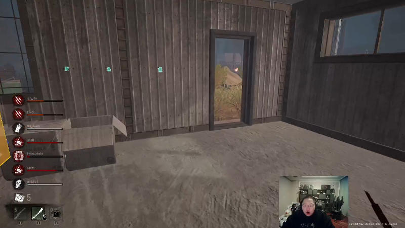 我在斗鱼看即将拥有人鱼线的PDD直播英雄联盟