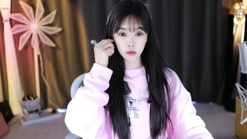 【2022-11-07 11点场】喵小莎：恭喜歌神渡劫150级啦~谢谢歌神！~