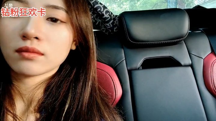 浩哥带着老婆王木木儿子去游玩遇到路茬子了