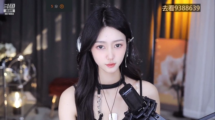 江尤奈美女小姐姐真好看，唱歌也好听，声音温柔啊