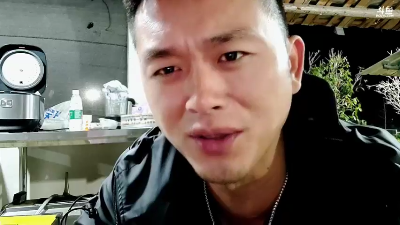 【2022-11-10 20点场】洪湖小肖：这是一个开心的夜晚