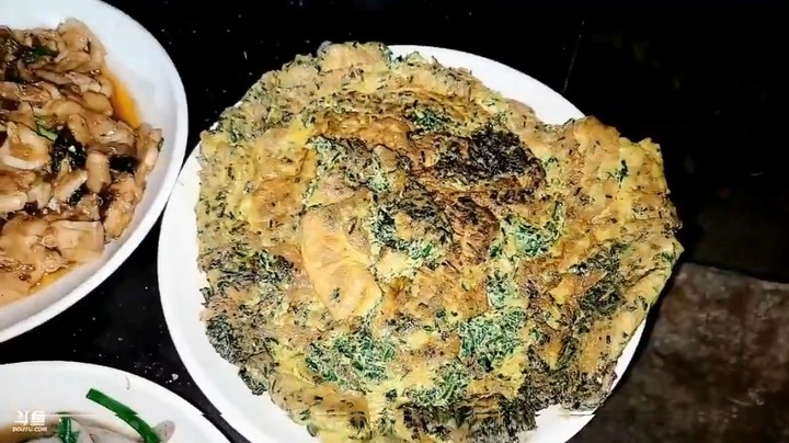 今晚吃大餐，肖哥还没来，大家说拉了，这伙食很好