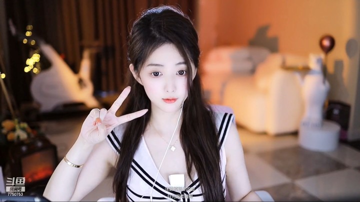 小圈圈美女小姐姐说我最近瘦了很多，身材很好啊