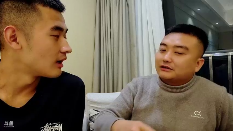 【2022-11-10 23点场】川味箩卜：【昆明 · 子涵】和好大哥在一起~