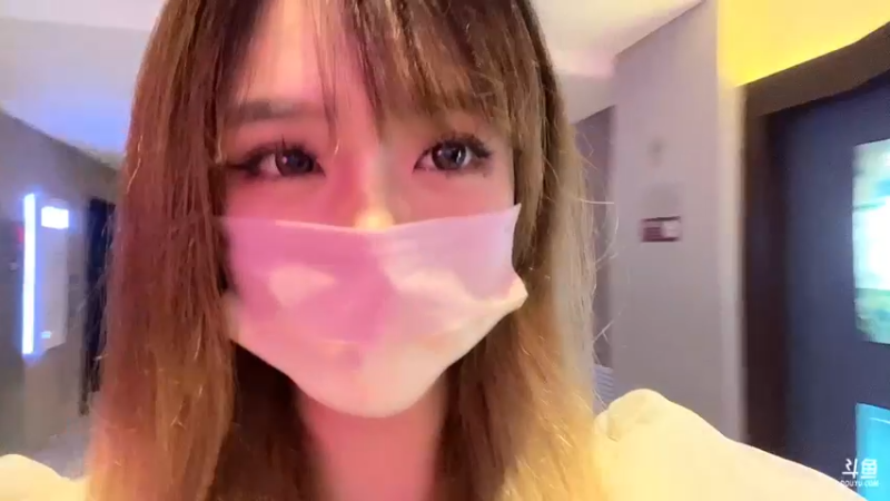 【2022-11-11 19点场】亲亲不小心：【双倍亲密】周年庆典 感谢有你♥︎