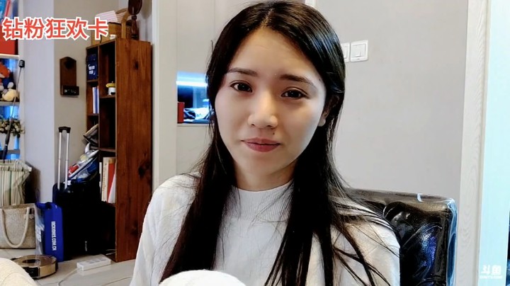 琳总对小魔王说要去出去玩，小魔王以为是真的