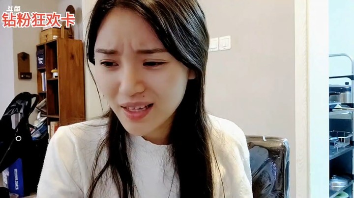 琳总开始想明天的剧本发展，浩哥说你在是什么东西呢