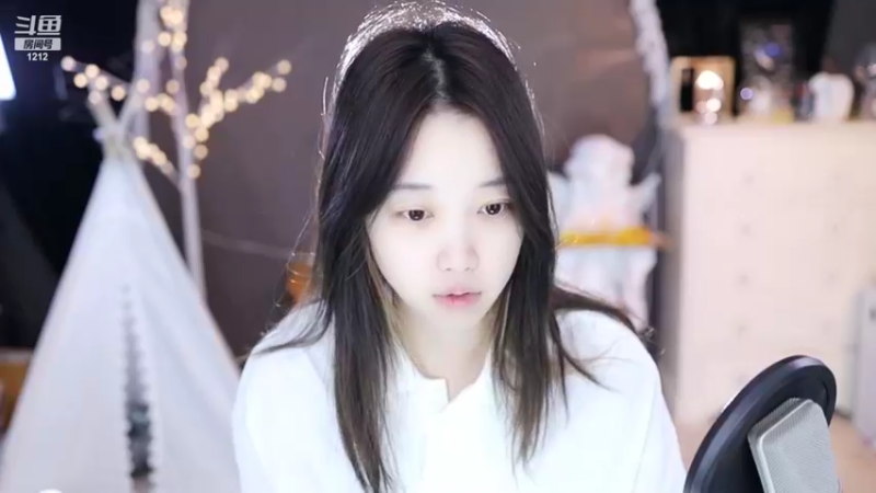 【2022-11-14 01点场】小肉球阿：爱笑的女孩运气不会差~~~