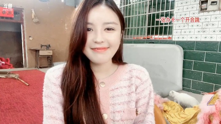 美女橙子开始自黑，带五娃厉害