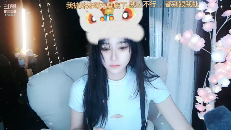 【2022-11-16 09点场】Sa叁儿：【成都】存钱换单反