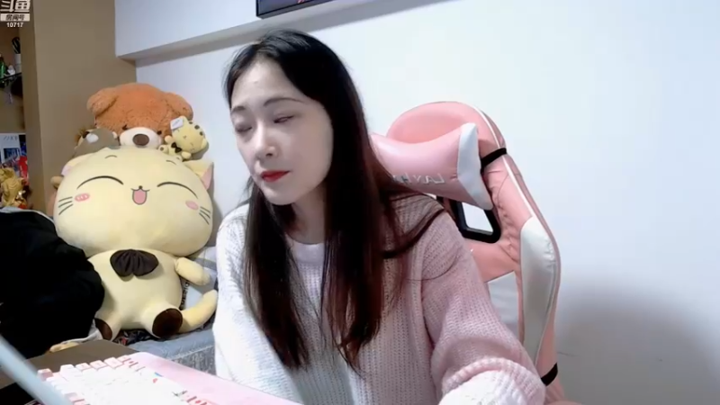 【2022-11-18 19点场】传情小小：小鹿：对不起，来晚了~