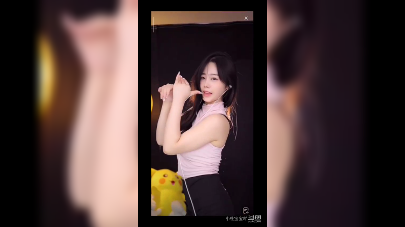 身材好   脸蛋标致   舞蹈还跳的那么好