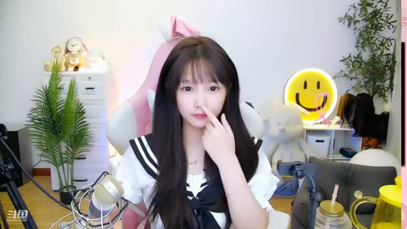 【2022-11-18 20点场】欣小菜：有车位❤王者你冲不冲！