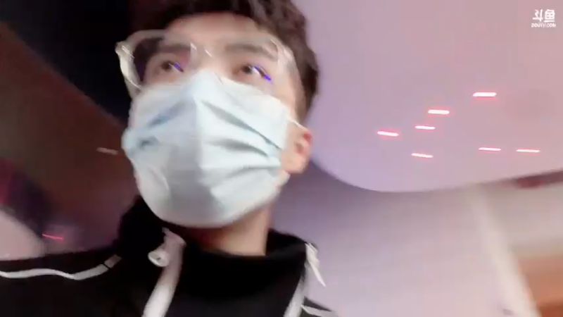 【2022-11-20 15点场】南波儿大魔王丶：在酒店聊会