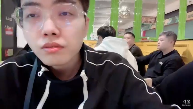 【2022-11-21 18点场】南波儿大魔王丶：晚点来播…