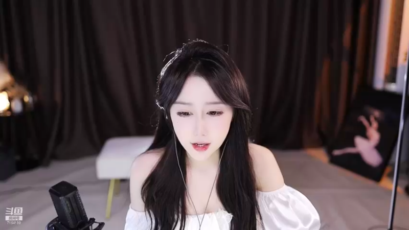 【2022-11-20 23点场】奶言艾：今天 你快乐吗？