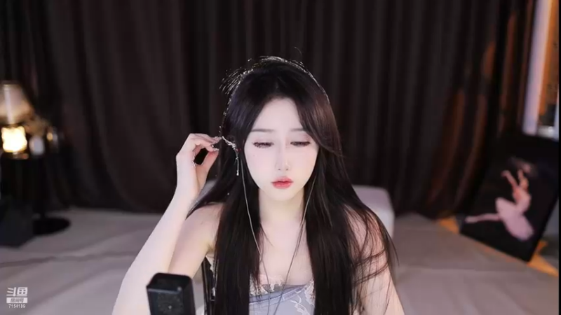 【2022-11-25 02点场】奶言艾：今天    你快乐吗？