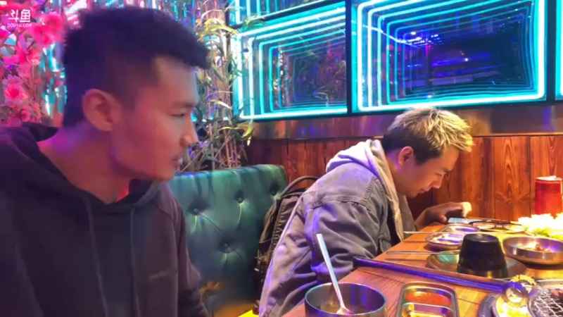 【2022-11-24 23点场】黑人毅：美食主播黑人毅