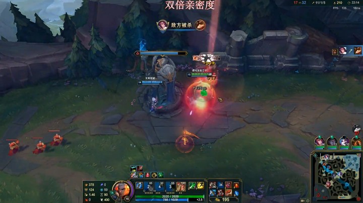 女刀居然还敢和皇子单挑，皇子说我还没开大呢