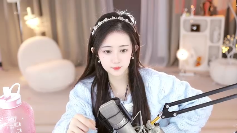 【2022-11-26 15点场】阿梨small：清纯女大学生回来啦！
