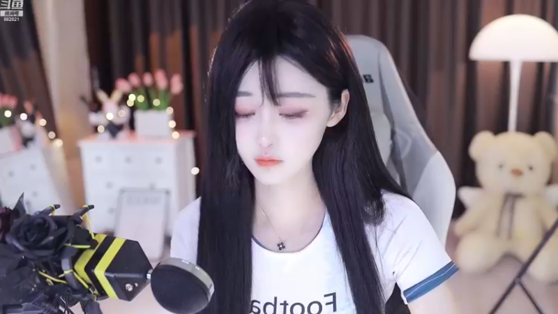 【2022-11-26 12点场】苏小懒38D：❤3倍亲密足球小表贝