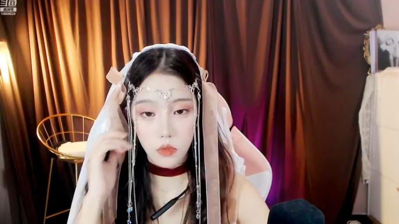 【2022-11-26 17点场】唐6儿：【小奶团】服装有点麻烦 晚点到 双倍已开