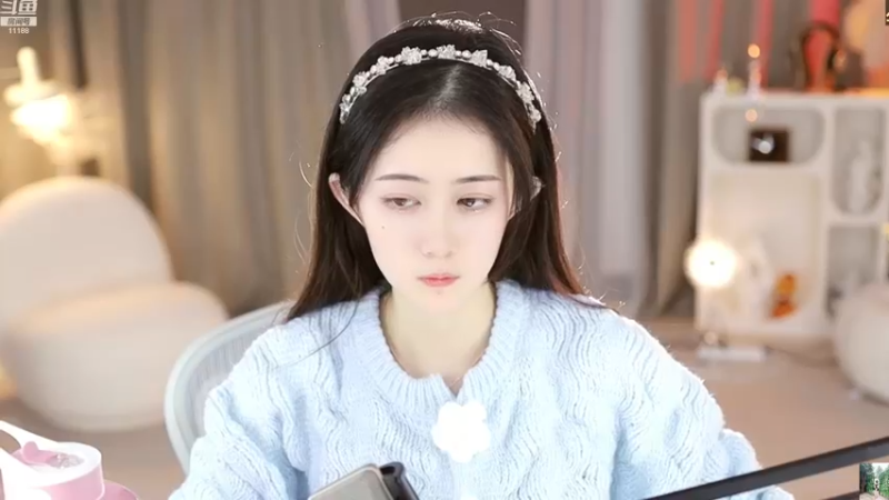 【2022-11-26 22点场】阿梨small：清纯女大学生回来啦！