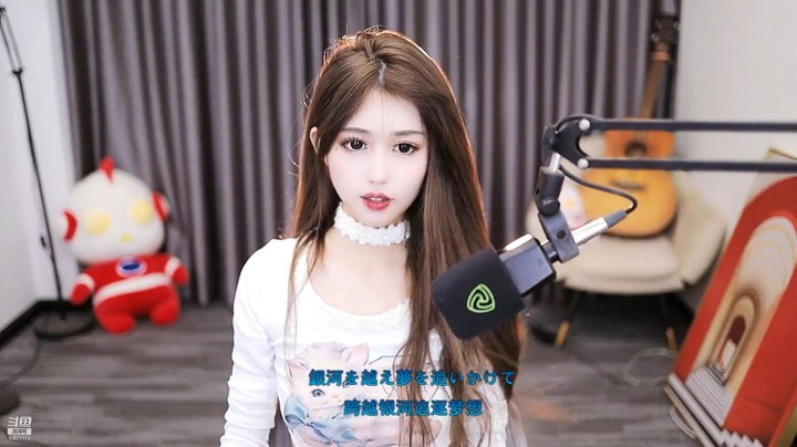 美女小姐姐很漂亮，笑起来好看