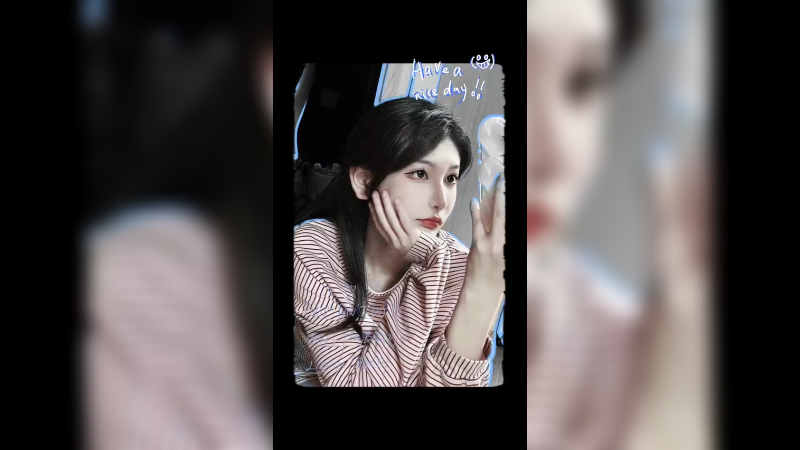 他们朝我扔泥巴 我用泥巴种荷花