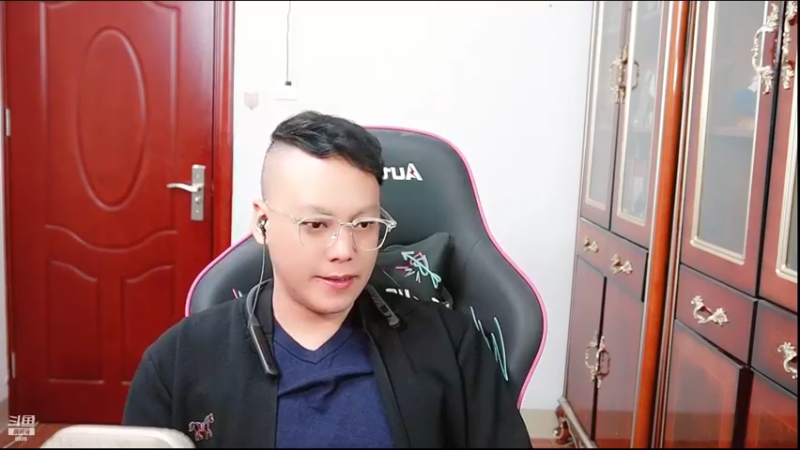 【2022-12-01 00点场】睡懵的渣皇：追梦直播间有梦想谁都了不起！